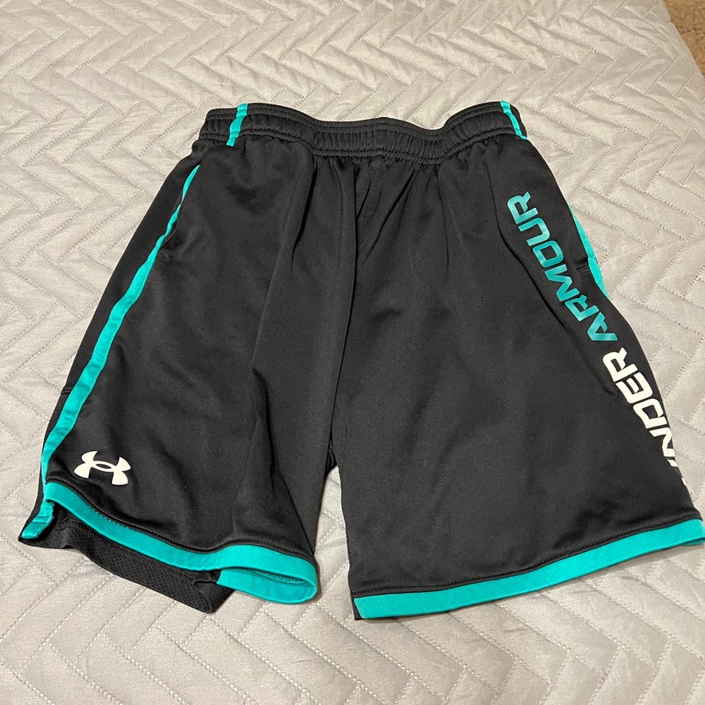 Boys Basketball Shorts x 3 - Picture 6 of 10